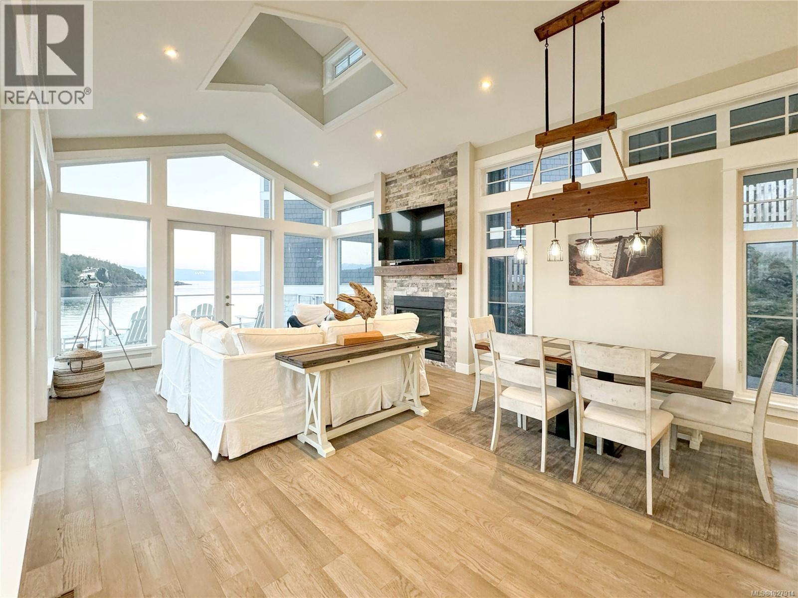  812 Sunset Point, Sooke