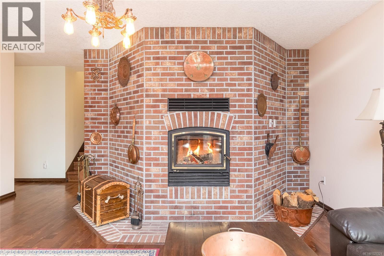 3713 Holland Ave, Cobble Hill