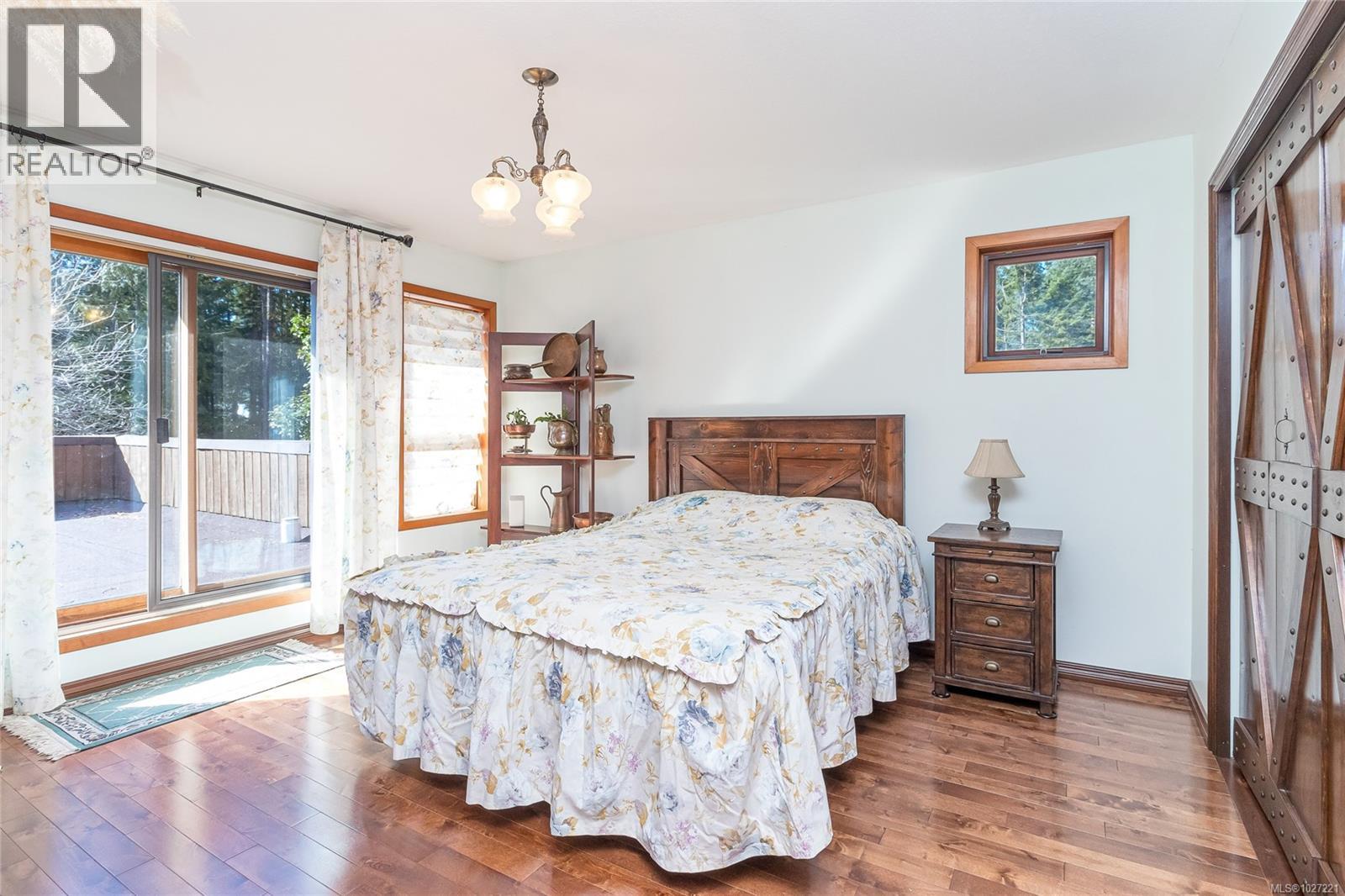 3713 Holland Ave, Cobble Hill