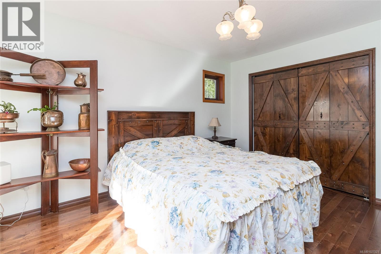 3713 Holland Ave, Cobble Hill