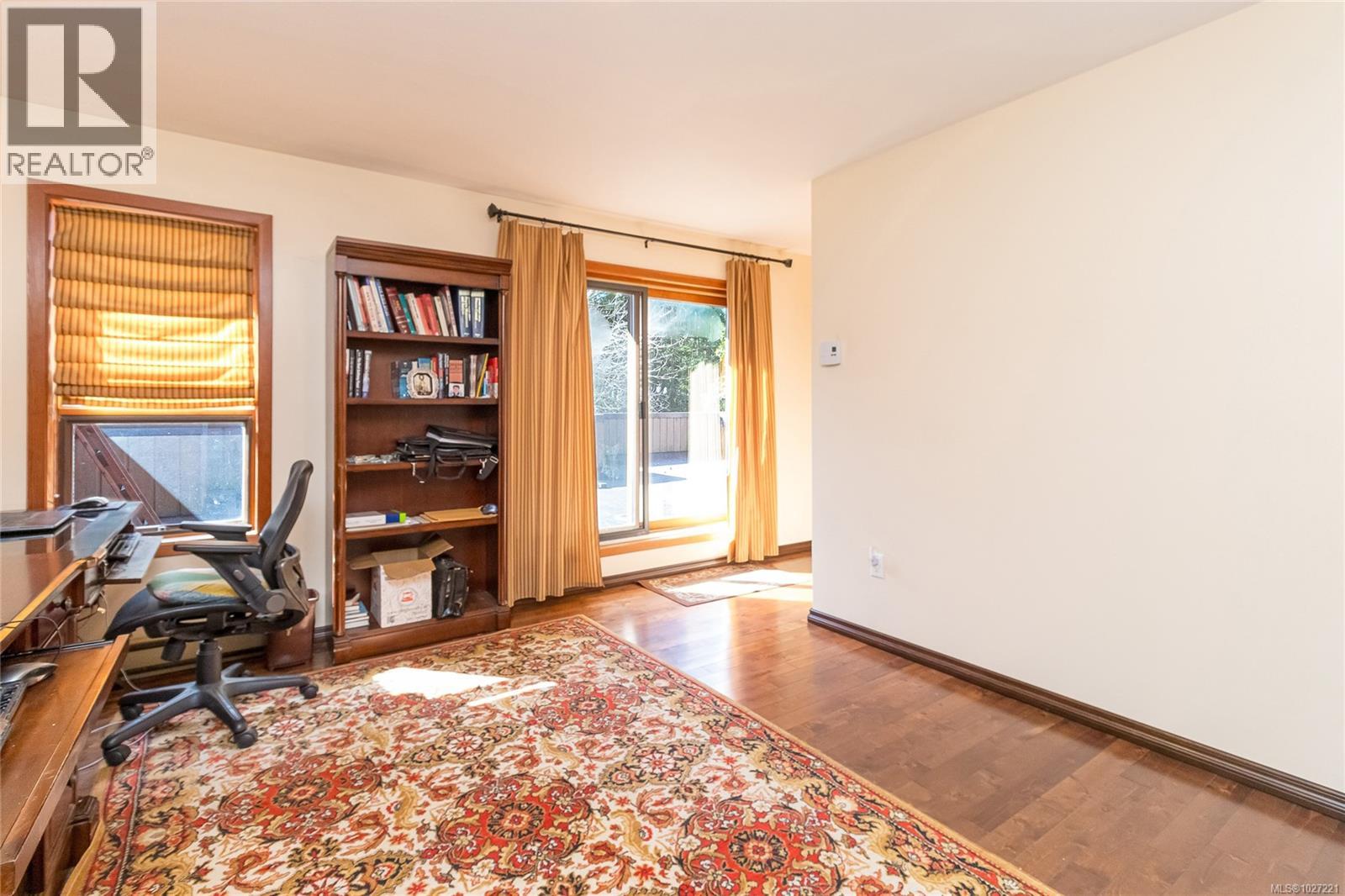 3713 Holland Ave, Cobble Hill