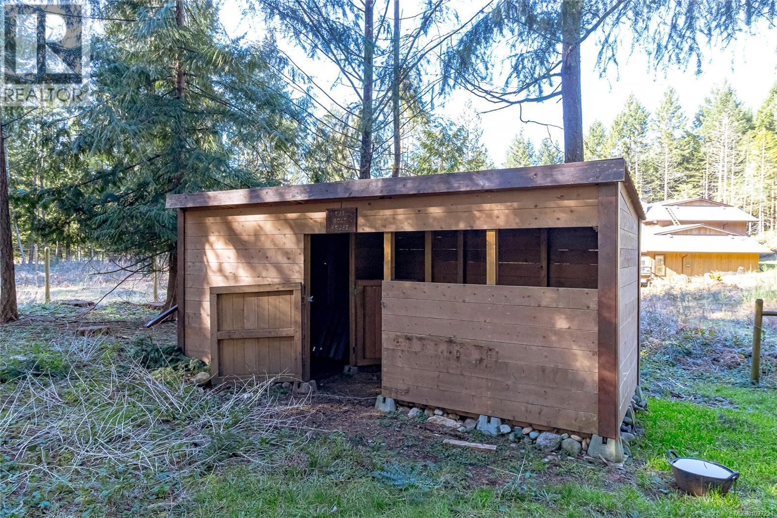 3713 Holland Ave, Cobble Hill