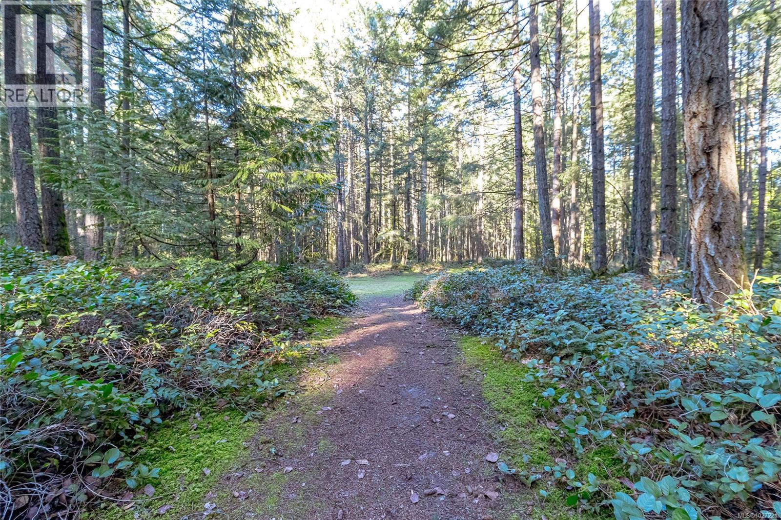 3713 Holland Ave, Cobble Hill