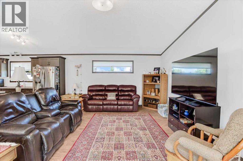 513 RAILWAY AVENUE - 18
