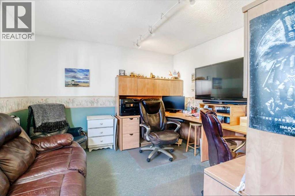513 RAILWAY AVENUE - 26