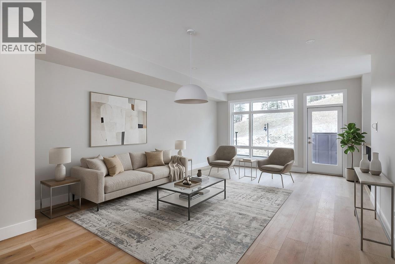 5 3425 Hilltown Drive, Kelowna