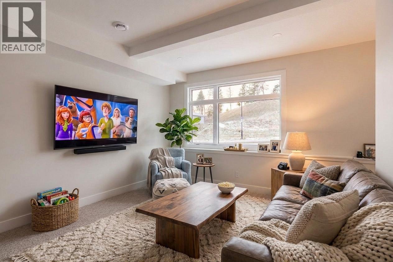 5 3425 Hilltown Drive, Kelowna