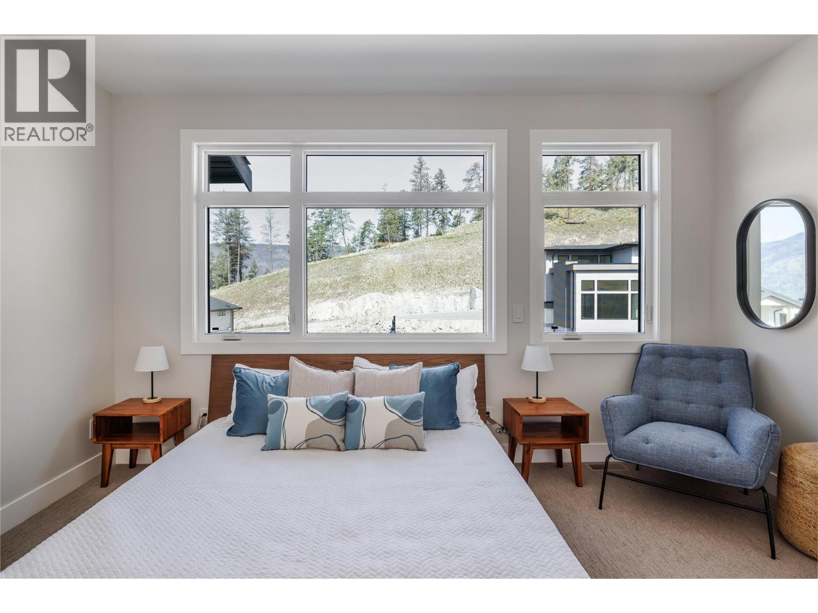 5 3425 Hilltown Drive, Kelowna