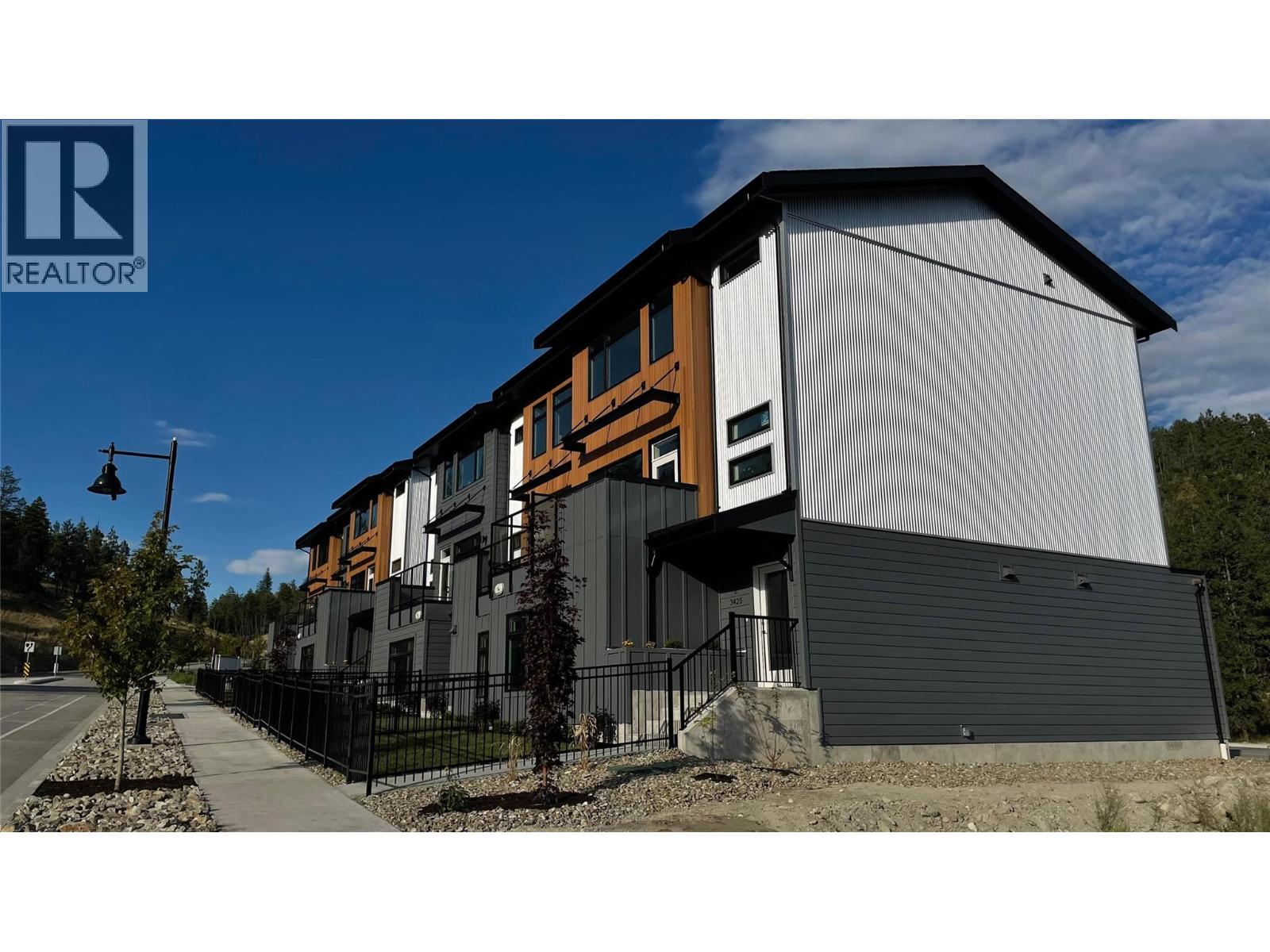 5 3425 Hilltown Drive, Kelowna