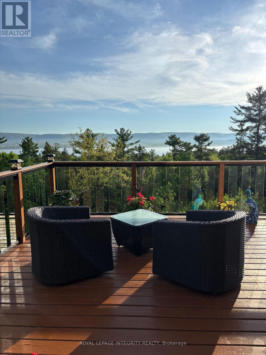 3052 STONERIDGE ROAD - 2