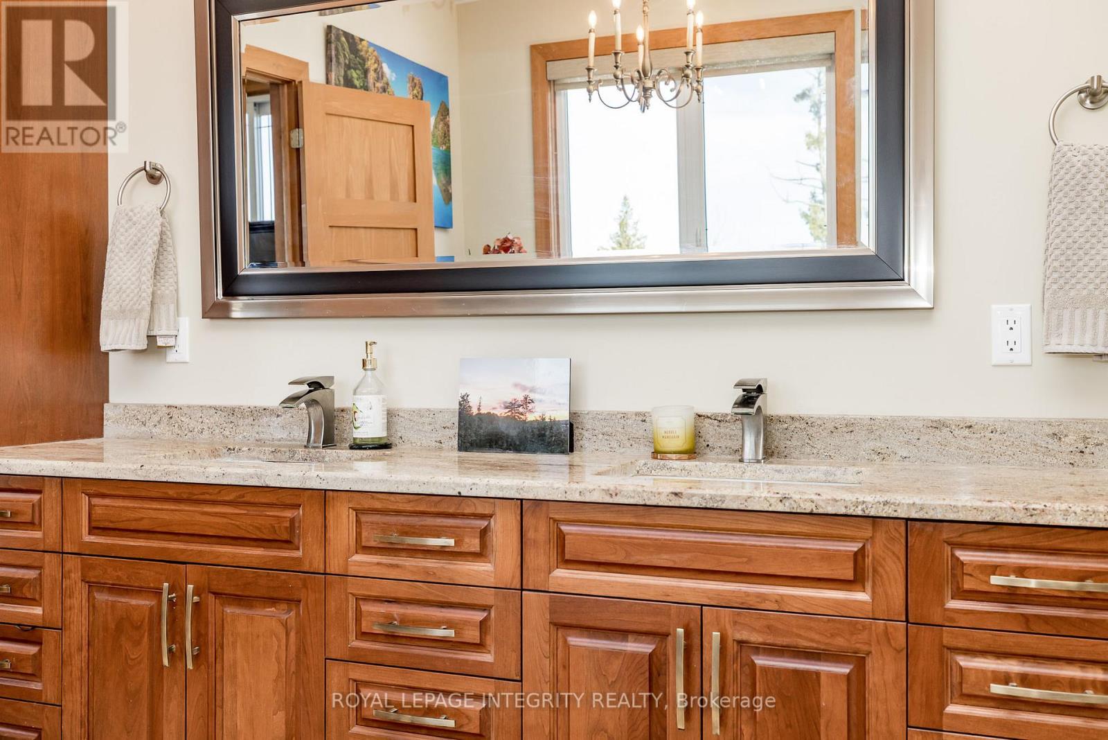 3052 STONERIDGE ROAD - 30
