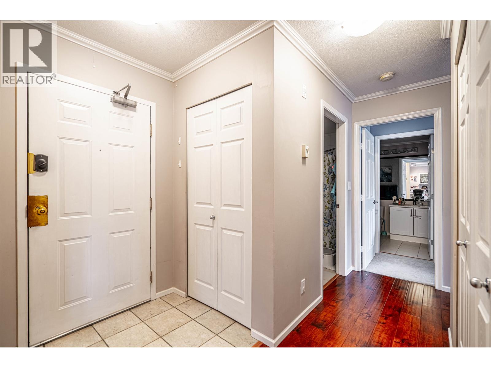 P02 223 MOUNTAIN HIGHWAY, North Vancouver