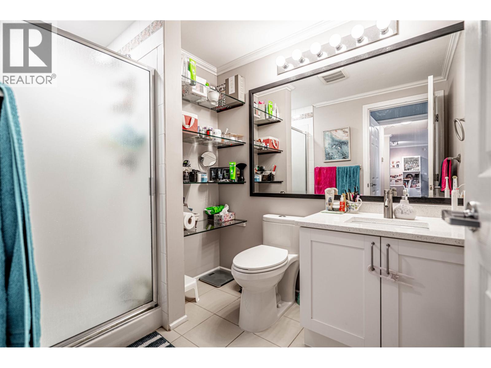 P02 223 MOUNTAIN HIGHWAY, North Vancouver