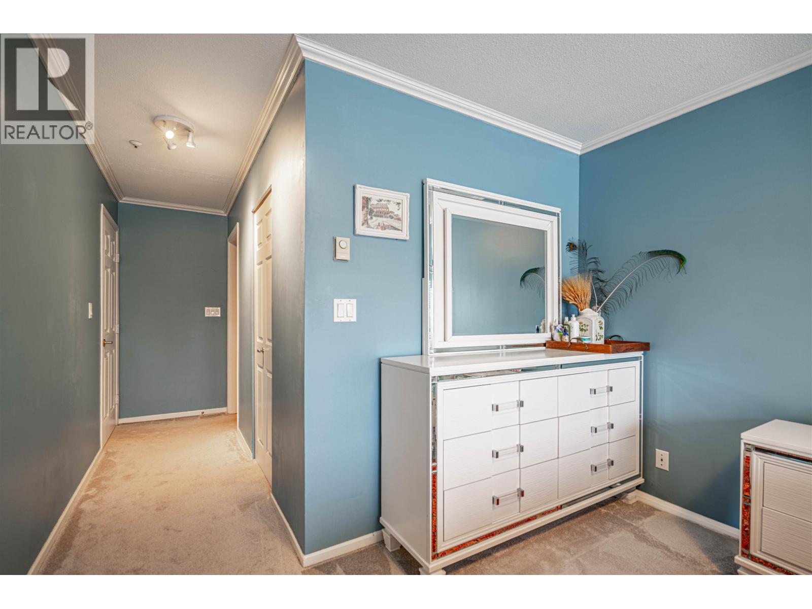 P02 223 MOUNTAIN HIGHWAY, North Vancouver