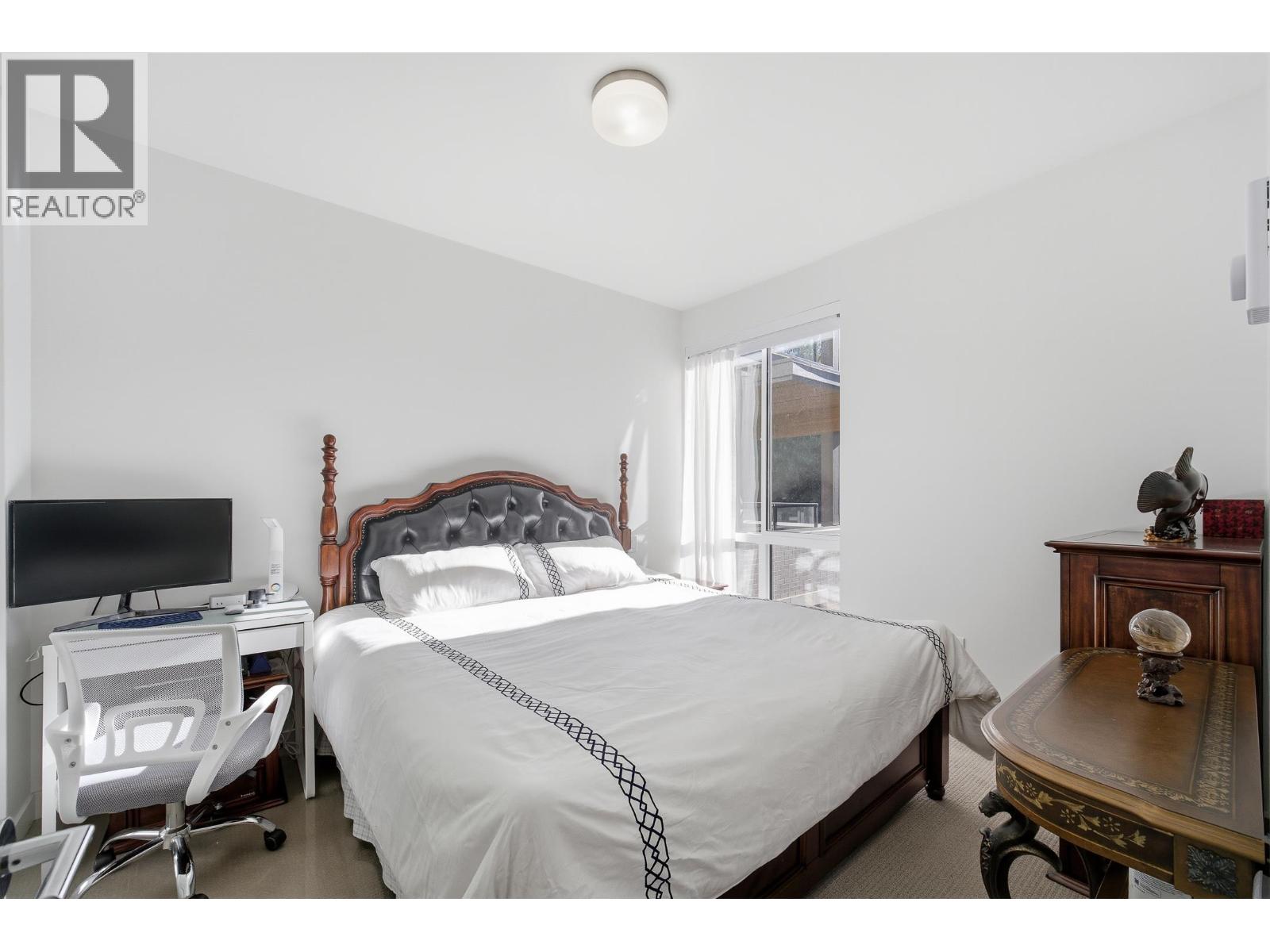 309 7588 16TH STREET, Burnaby