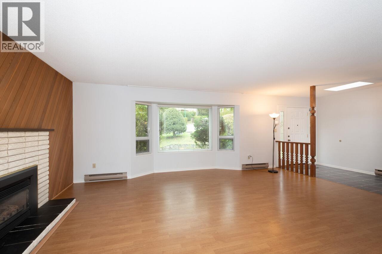 1285 LUCKING PLACE, North Vancouver