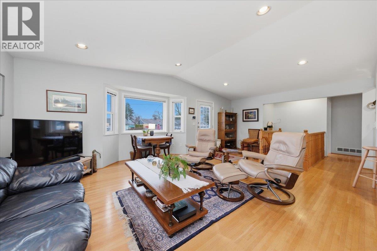 3776 ARBOR STREET, Burnaby