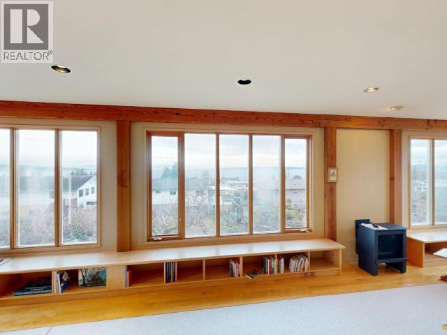 4025 DORVAL AVE, Powell River