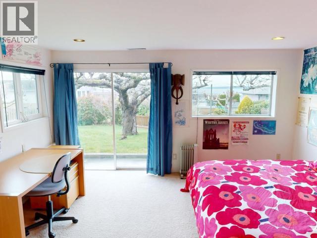 4025 DORVAL AVE, Powell River