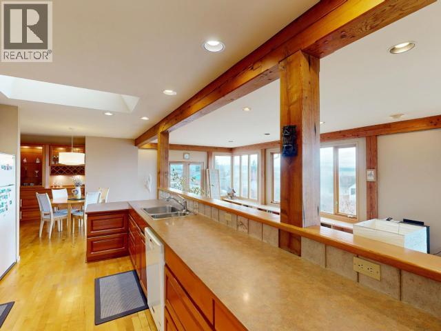 4025 DORVAL AVE, Powell River