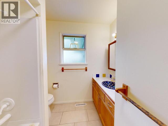 4025 DORVAL AVE, Powell River