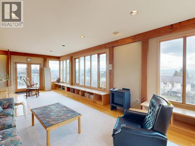 4025 DORVAL AVE, Powell River