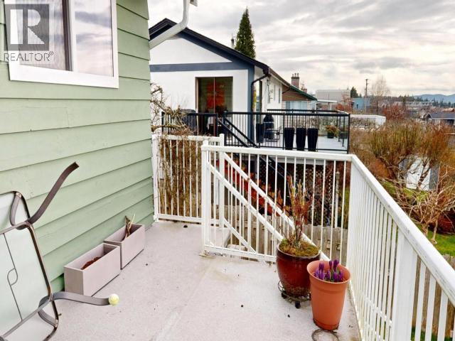4025 DORVAL AVE, Powell River