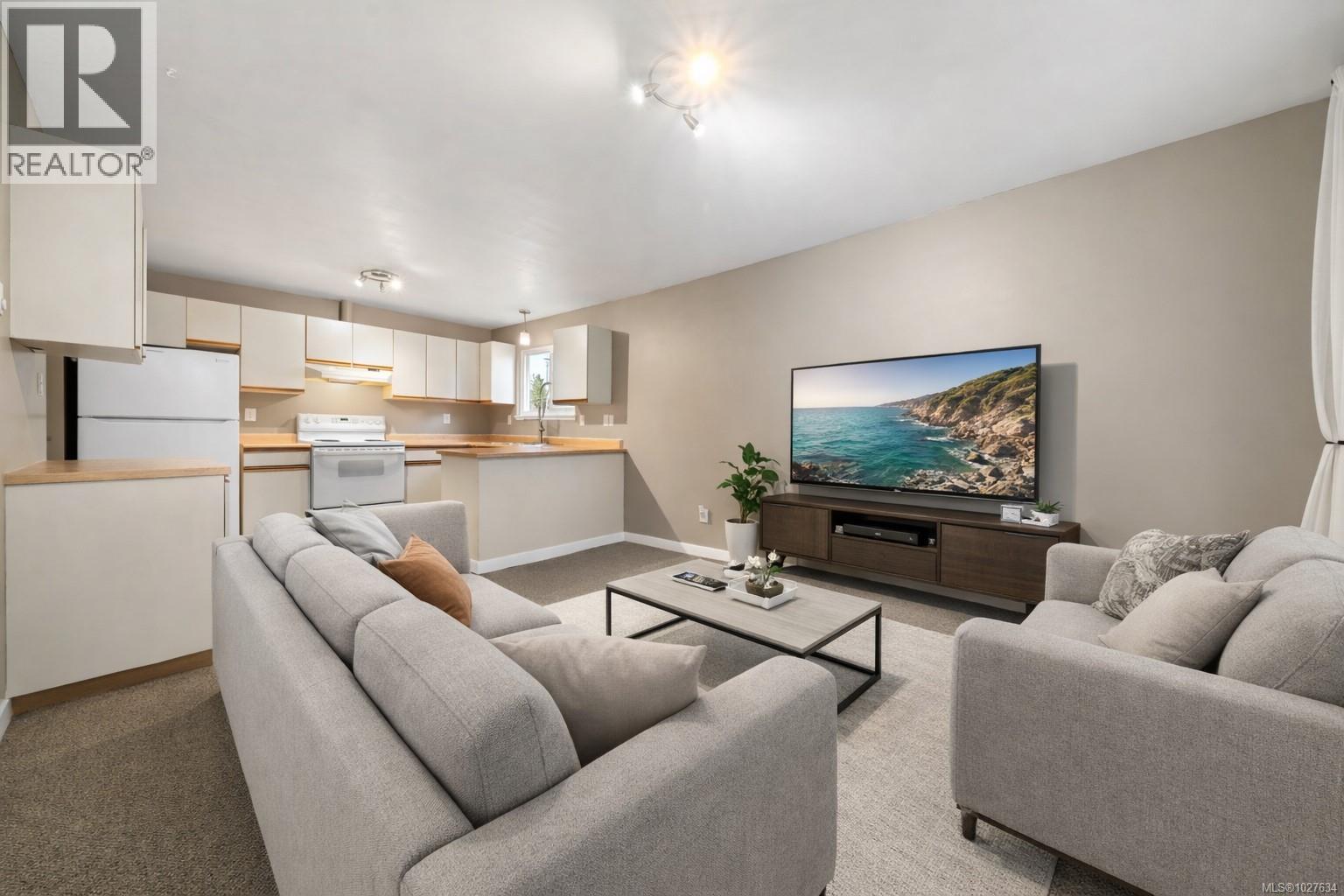 772 Mapleton Pl, Saanich