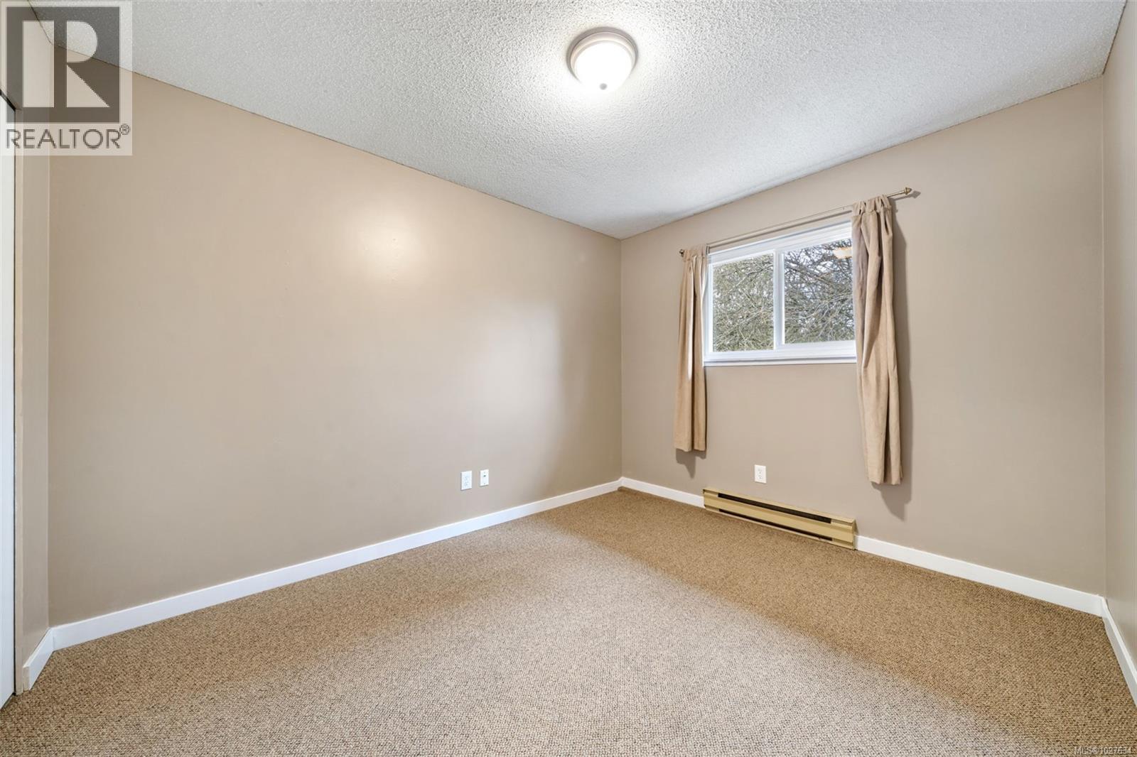 772 Mapleton Pl, Saanich