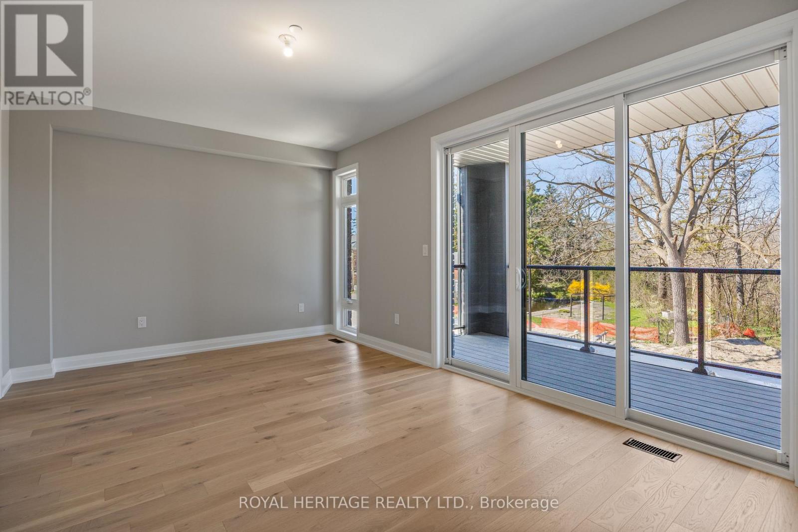 25 INVERLYNN WAY - 26