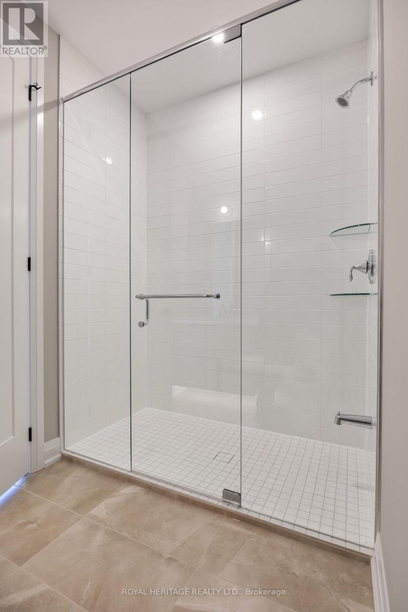 25 INVERLYNN WAY - 28