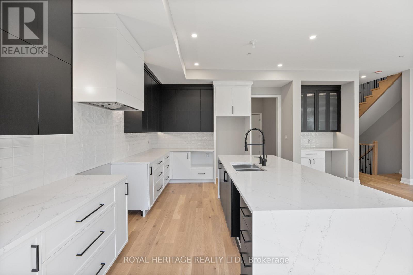25 INVERLYNN WAY - 7