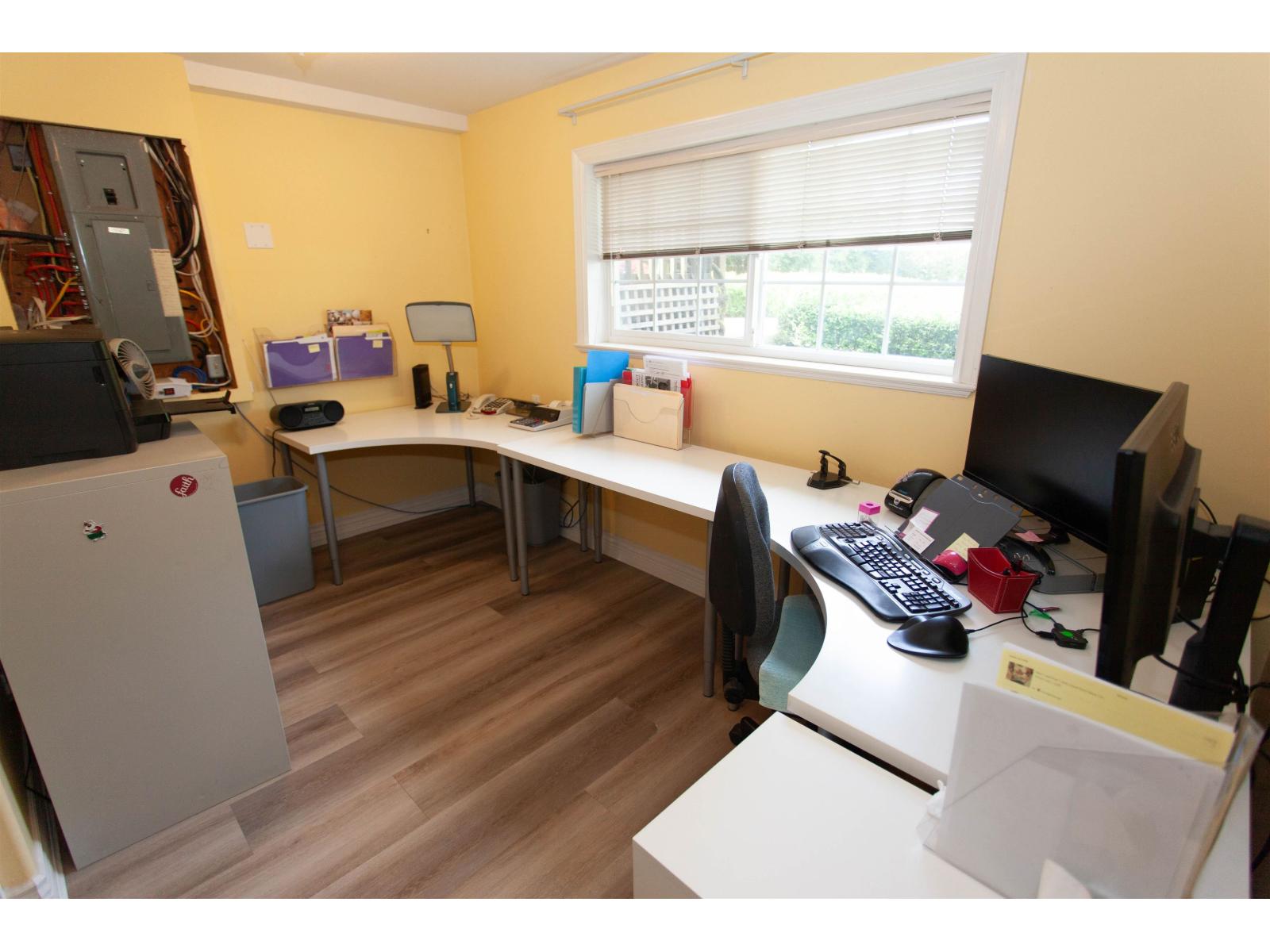 20058 FERNRIDGE CRESCENT, Langley