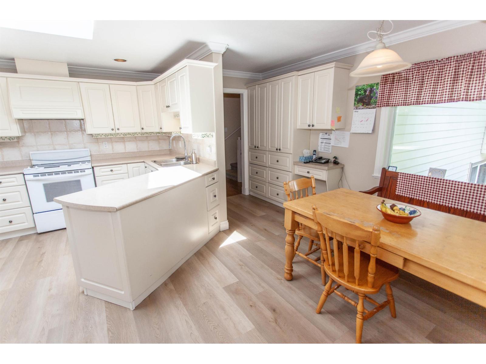 20058 FERNRIDGE CRESCENT, Langley