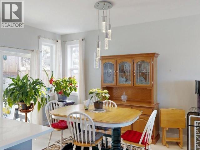 4374 QUEBEC AVE, Powell River