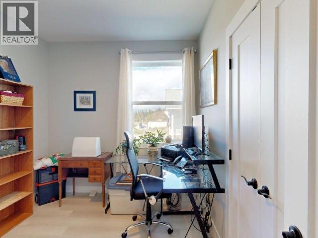 4374 QUEBEC AVE, Powell River