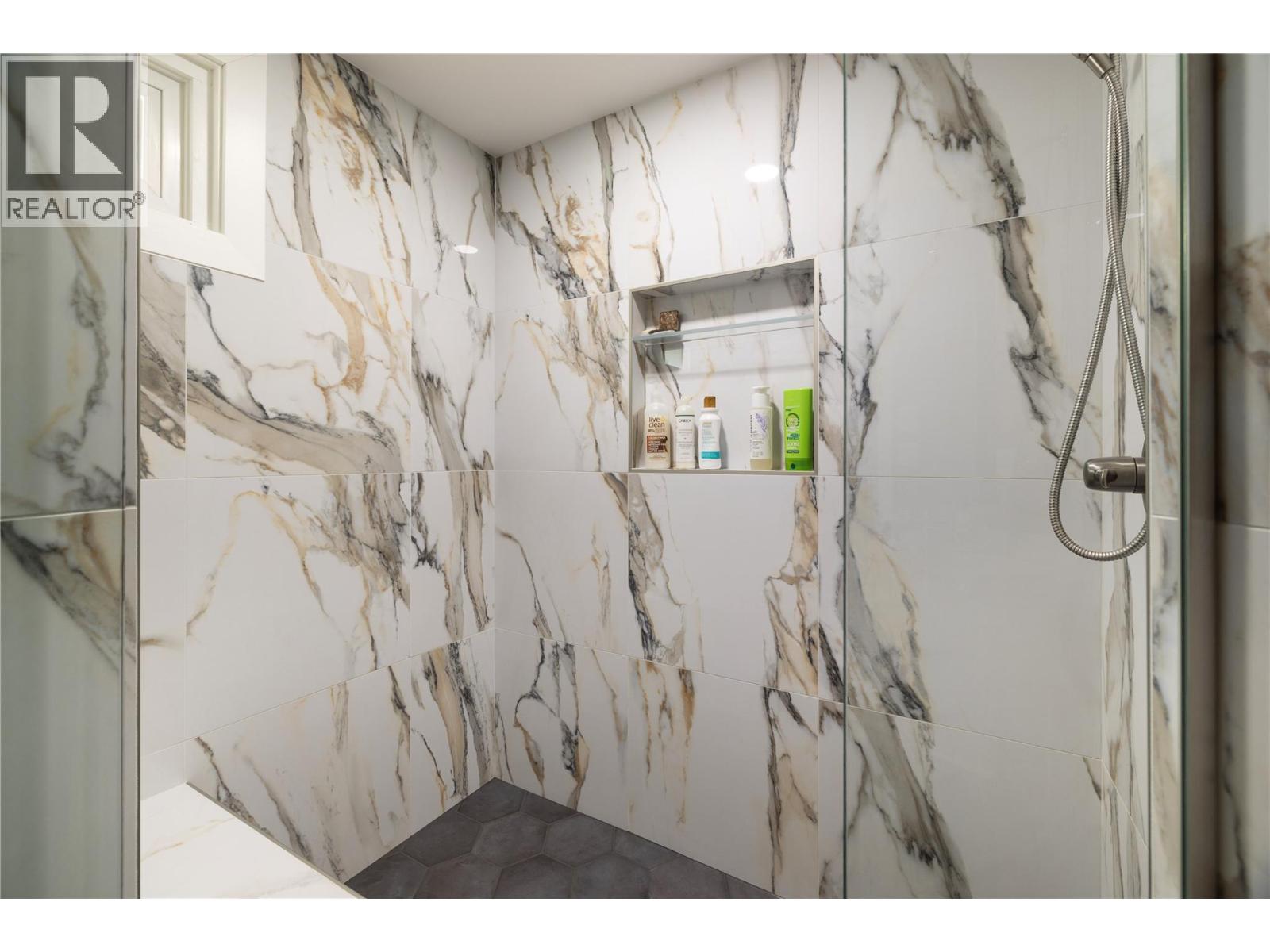 4002 15 Street, Vernon