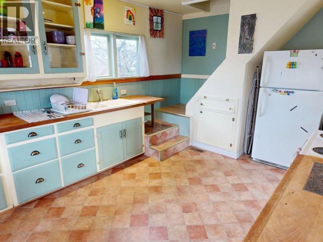 4291 JOYCE AVE, Powell River