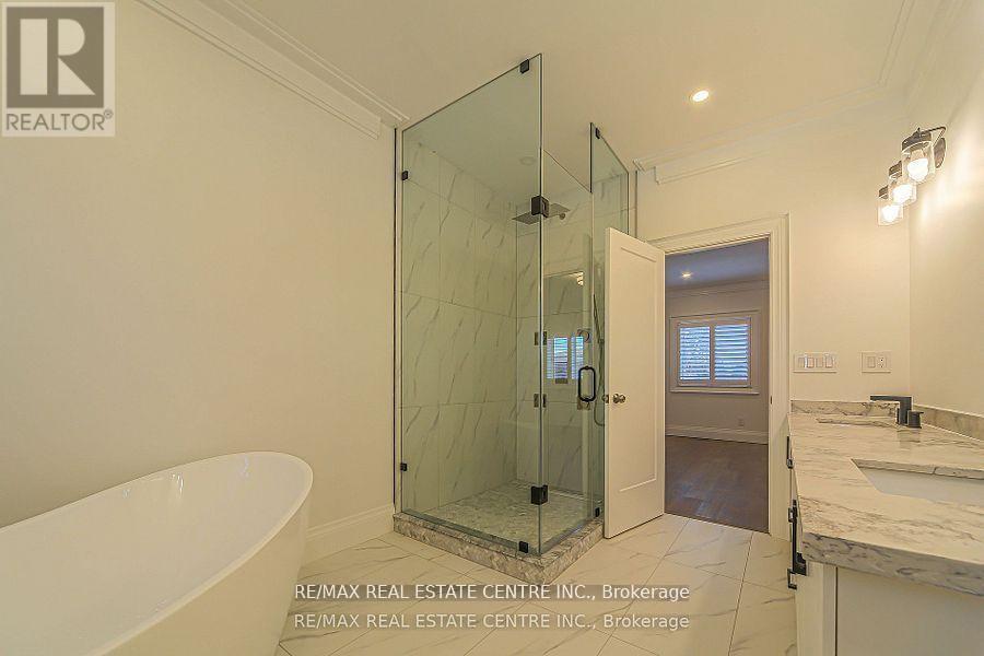 Single Family House for Sale in  HAWTHORN CRESCENT Brampton (Westgate) 