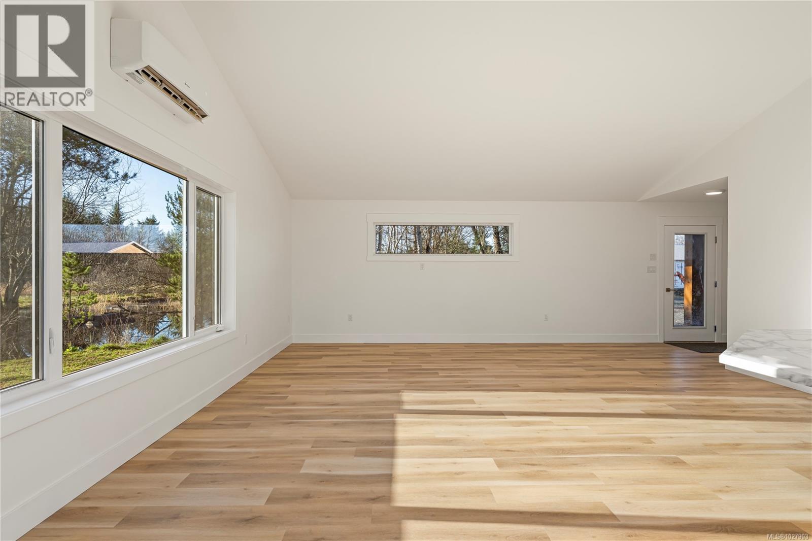 3365 Ponderosa Way, Qualicum Beach