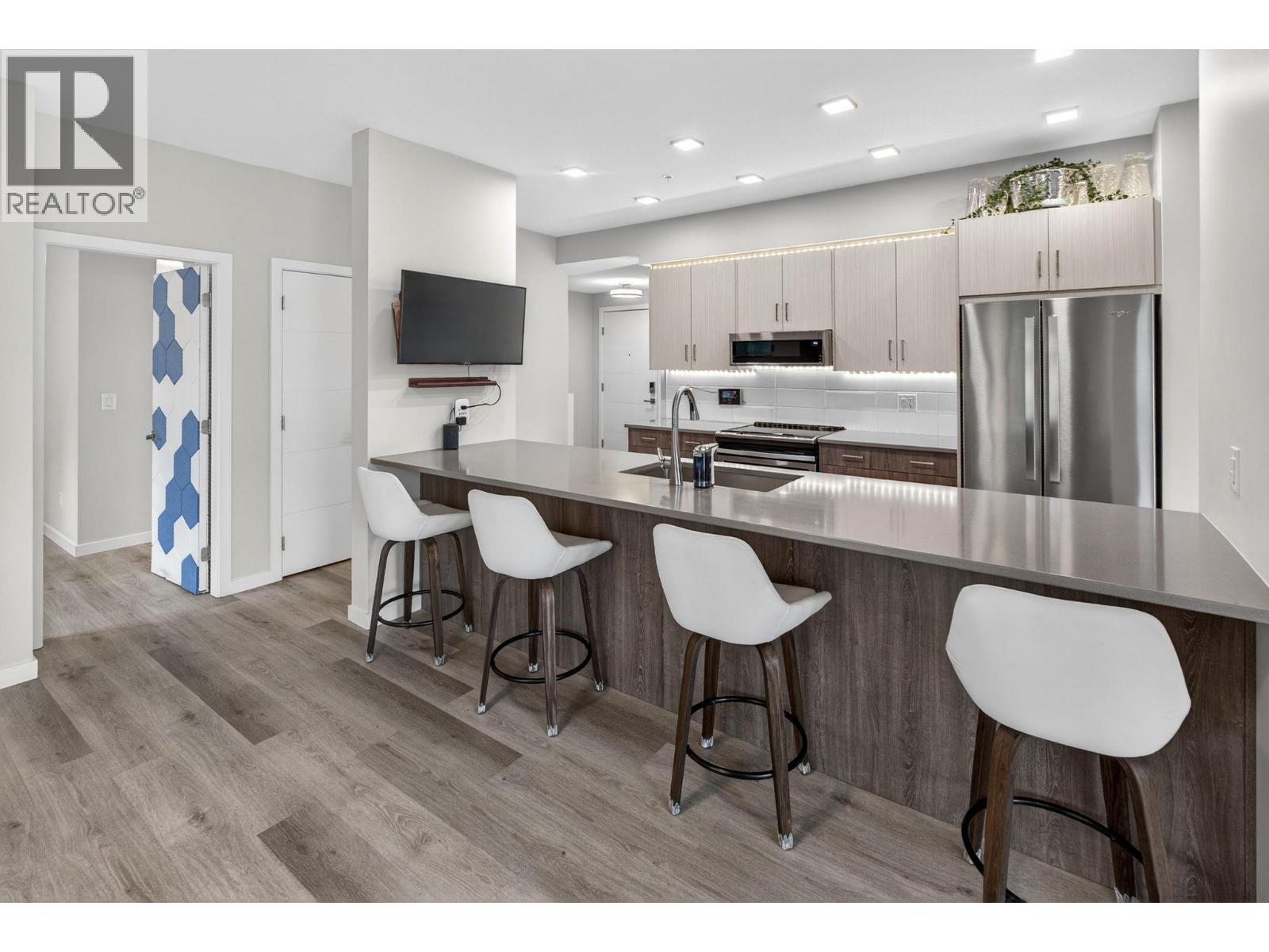 207 2301 Carrington Road, West Kelowna