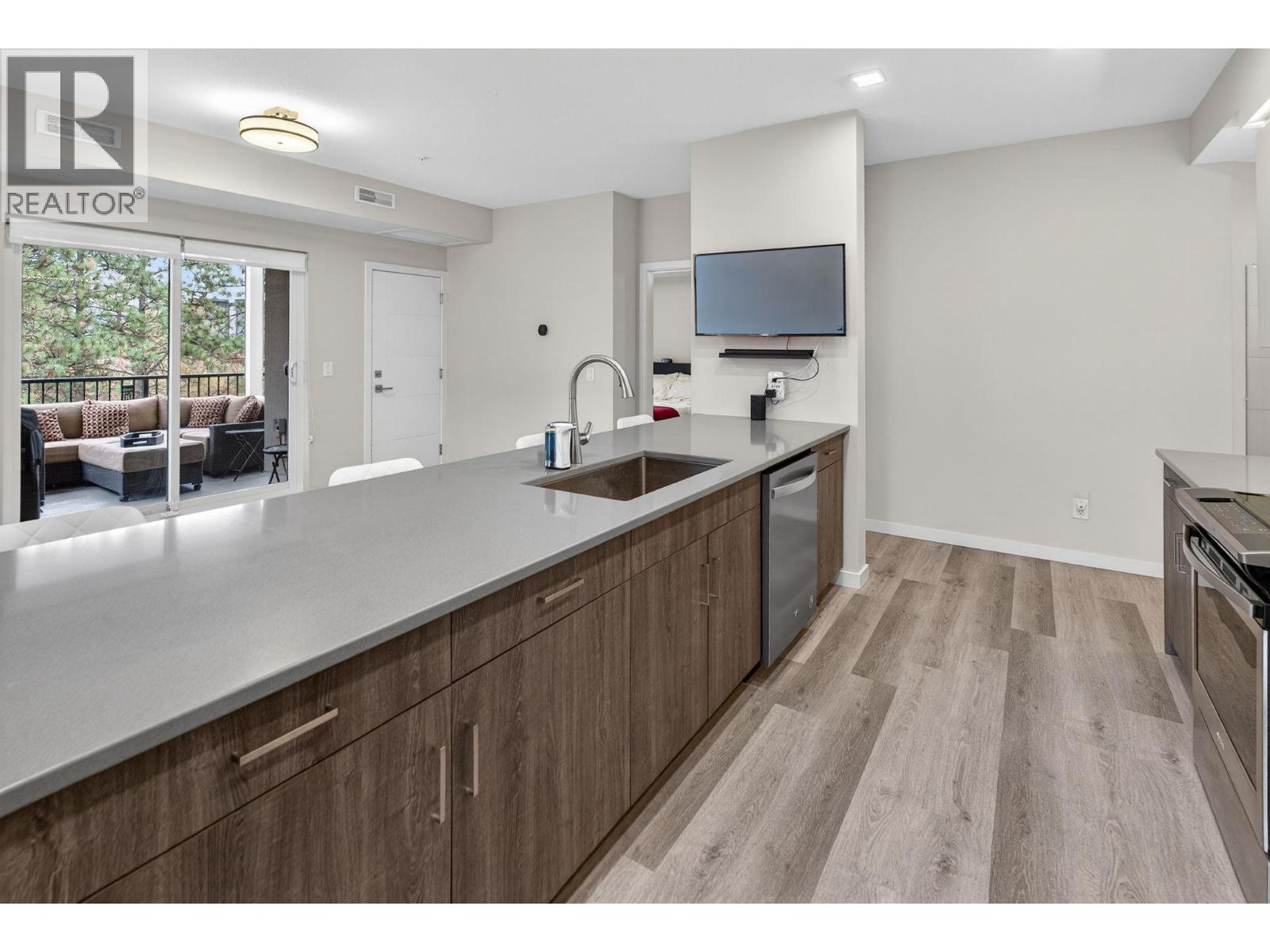 207 2301 Carrington Road, West Kelowna