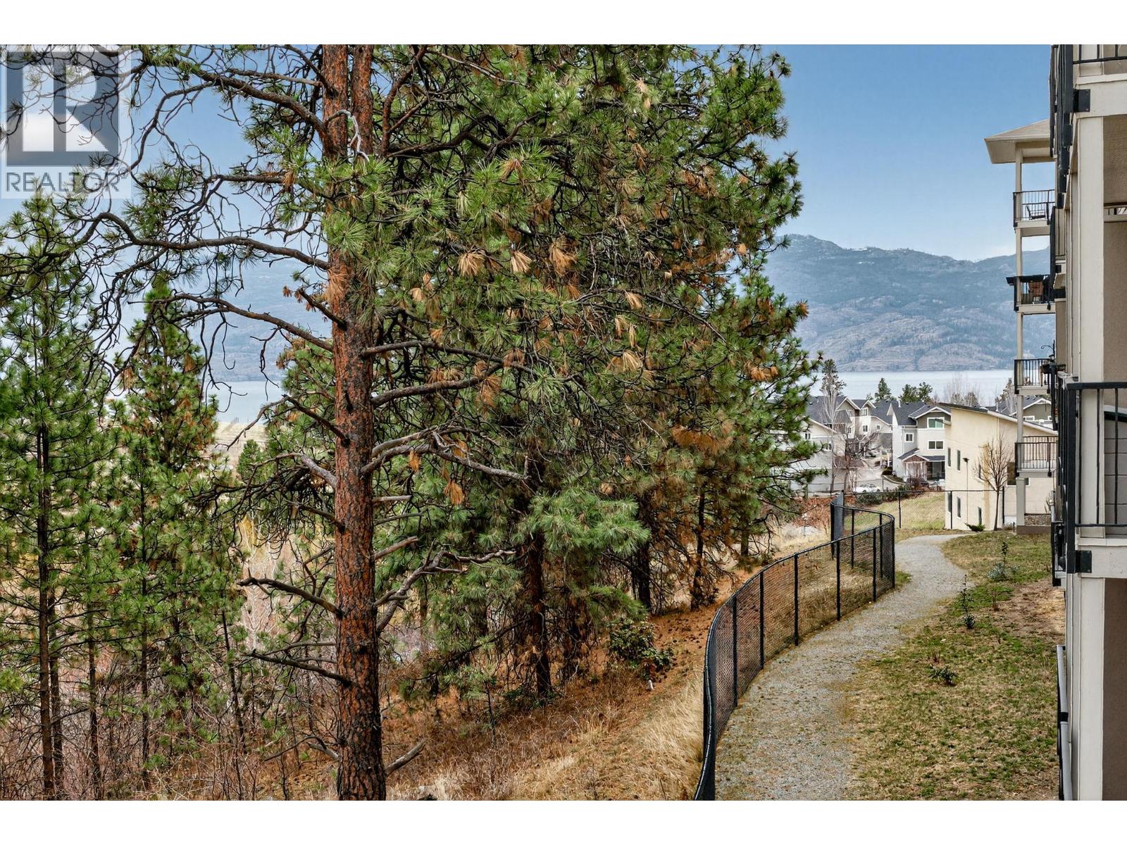 207 2301 Carrington Road, West Kelowna
