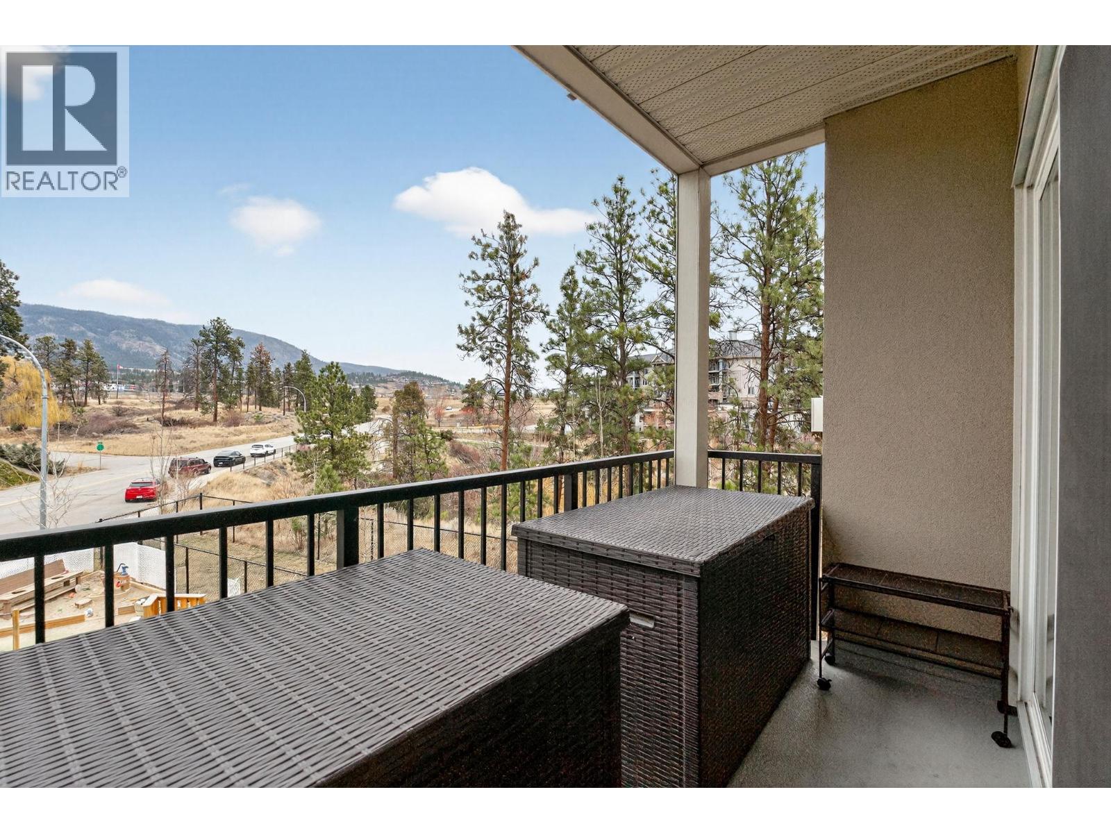 207 2301 Carrington Road, West Kelowna