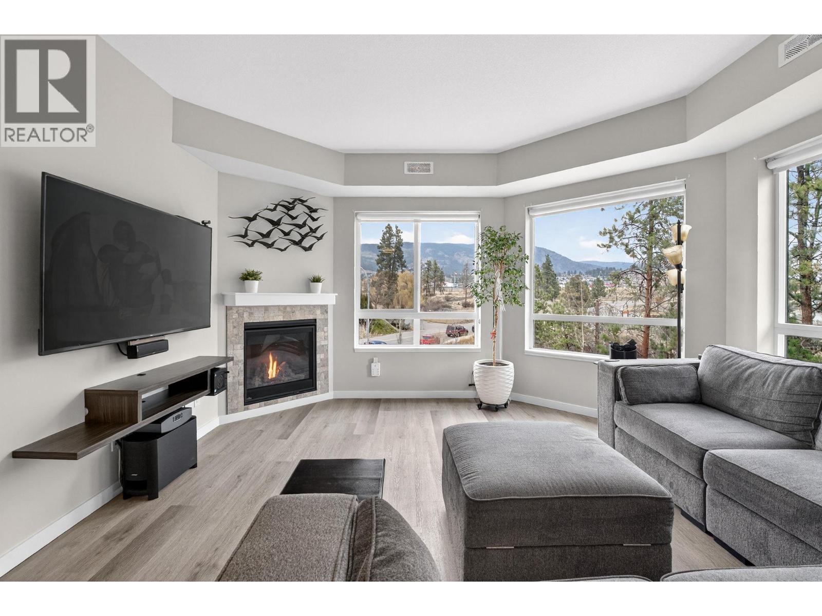 207 2301 Carrington Road, West Kelowna