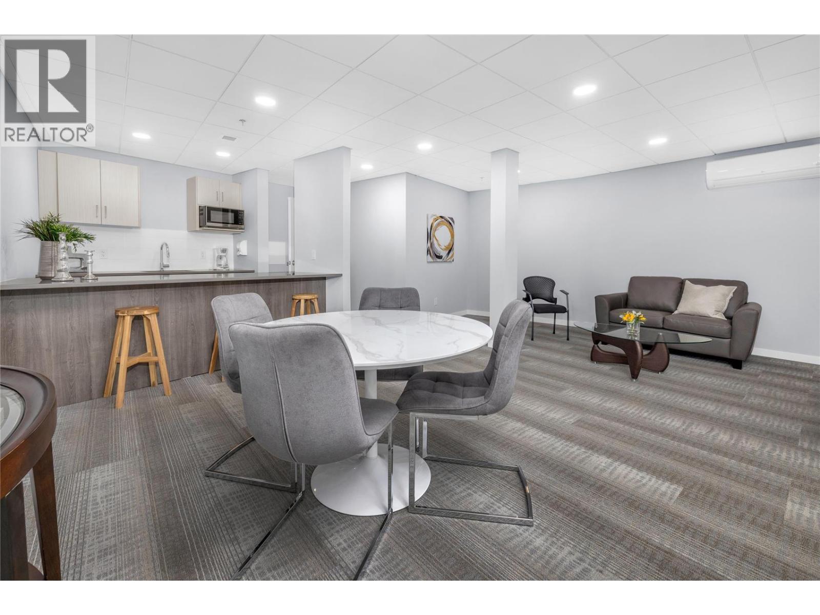 207 2301 Carrington Road, West Kelowna