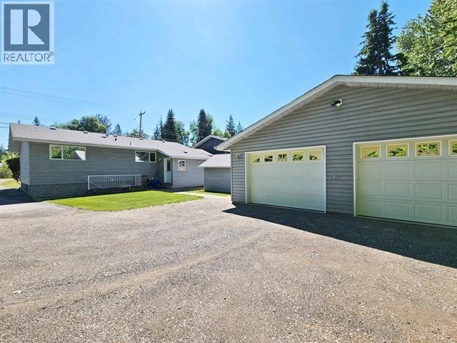 571 PERRY STREET, Quesnel