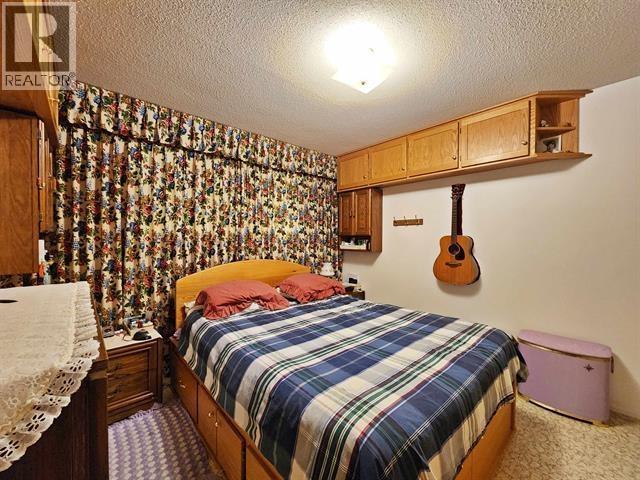 571 PERRY STREET, Quesnel