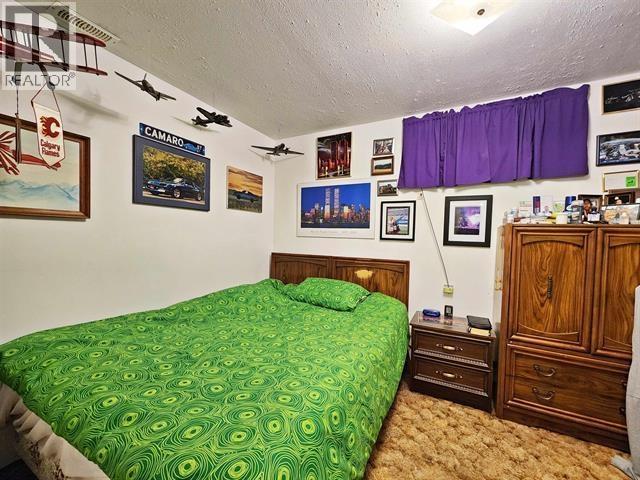 571 PERRY STREET, Quesnel