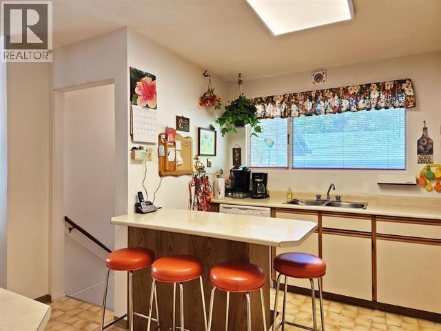 571 PERRY STREET, Quesnel